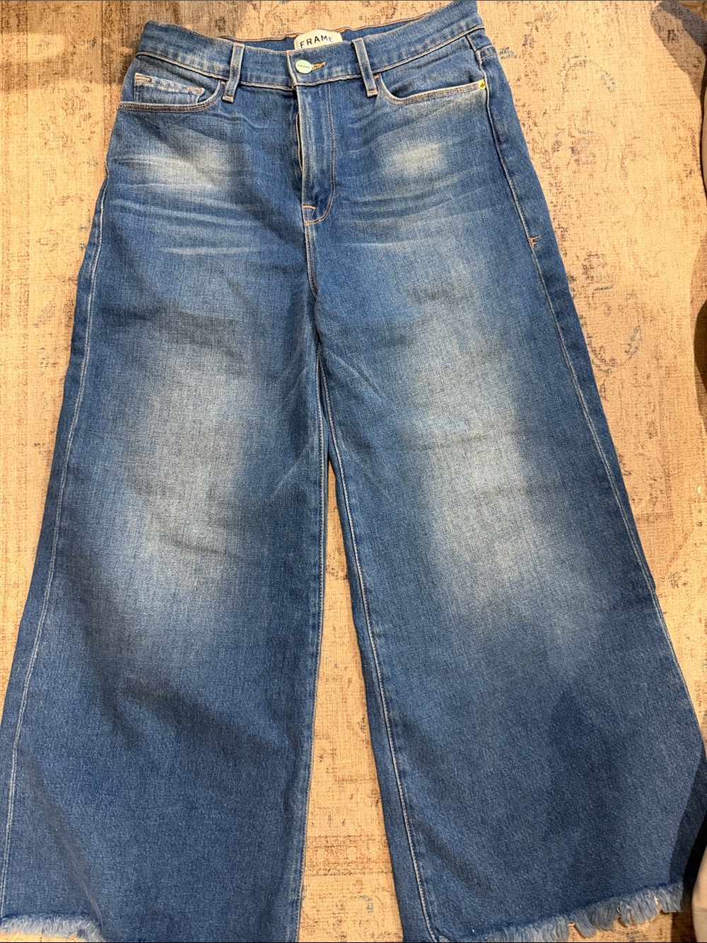 Frame Denim Wide-Leg High-Rise Jeans in Medium Blue Wash